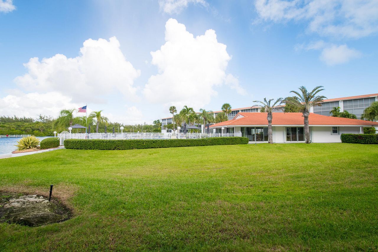 101 NE 19th Avenue, Unit 228, Deerfield Beach, FL 33441 Photo