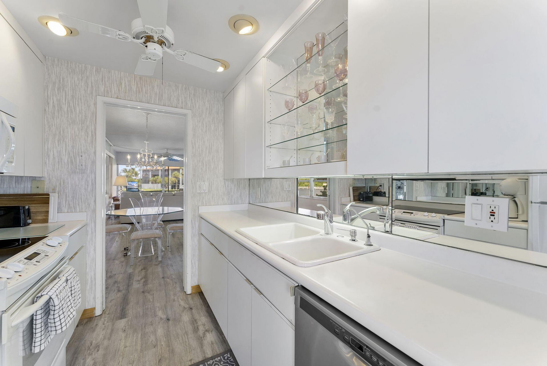101 NE 19th Avenue, Unit 228, Deerfield Beach, FL 33441 Photo