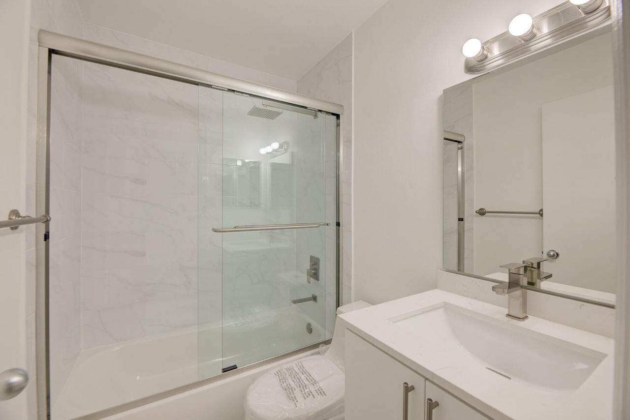 2100 Brickell Avenue, Unit 404, Miami, FL 33129 Photo
