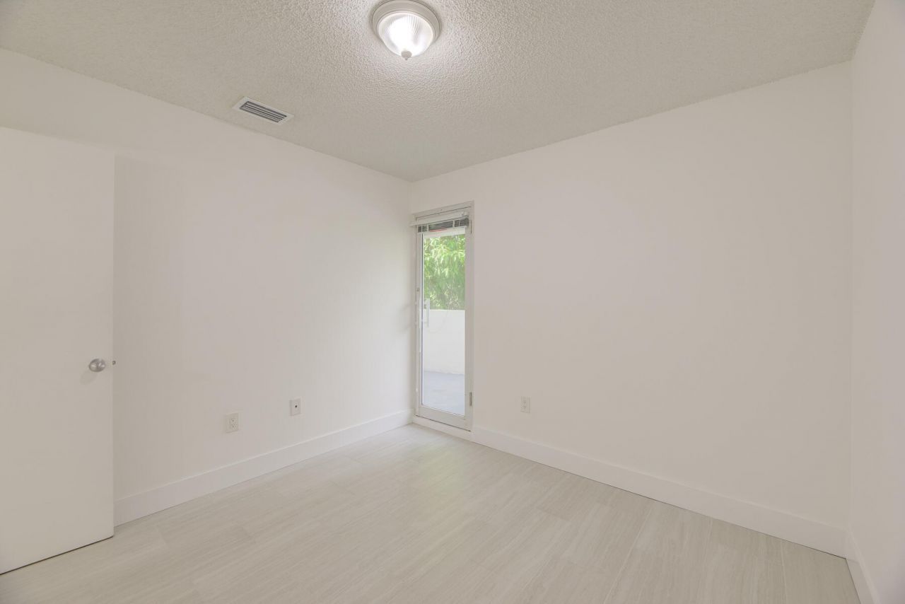 2100 Brickell Avenue, Unit 404, Miami, FL 33129 Photo