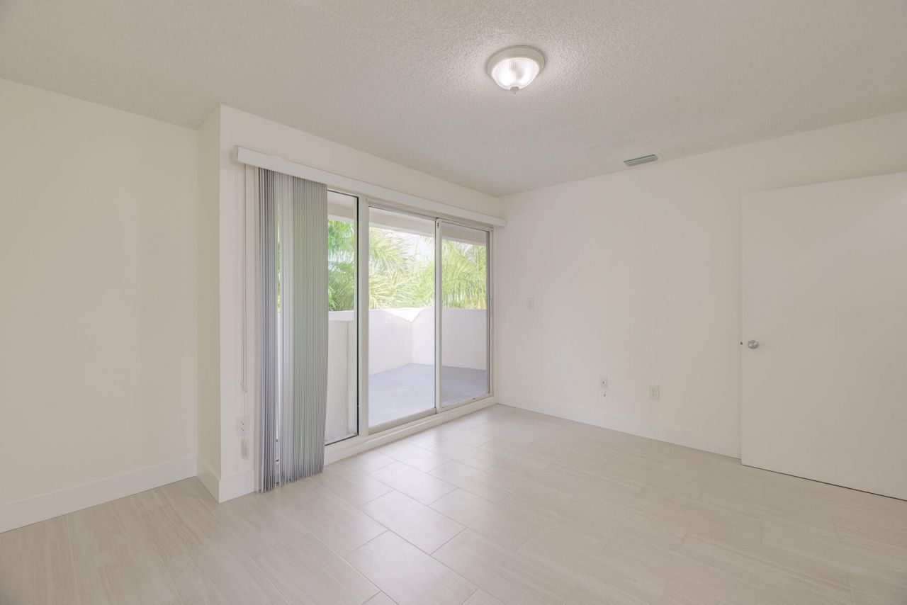 2100 Brickell Avenue, Unit 404, Miami, FL 33129 Photo
