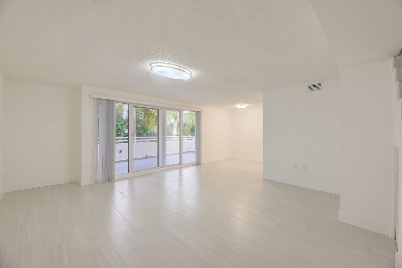 2100 Brickell Avenue, Unit 404, Miami, FL 33129 Photo