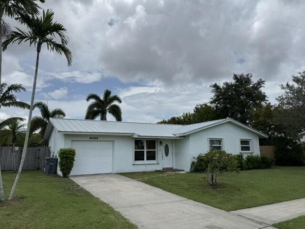 8095 St John Avenue W, Boynton Beach, FL 33472