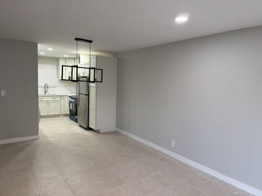 2810 Riverside Drive, Unit 201-4, Coral Springs, FL 33065 Photo