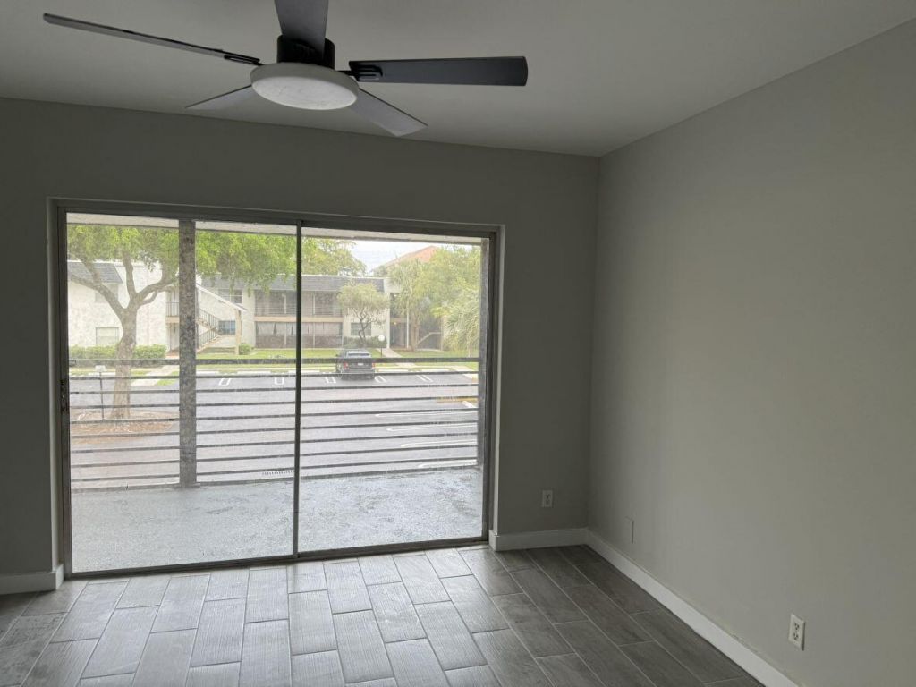 2810 Riverside Drive, Unit 201-4, Coral Springs, FL 33065 Photo