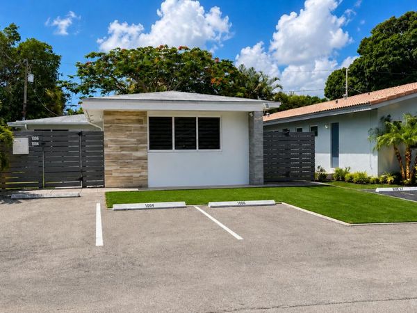 1004 NE 18th Street, Unit Front, Fort Lauderdale, FL 33305