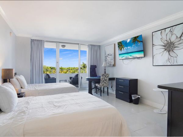 4040 Galt Ocean Drive, Unit 403, Fort Lauderdale, FL 33308