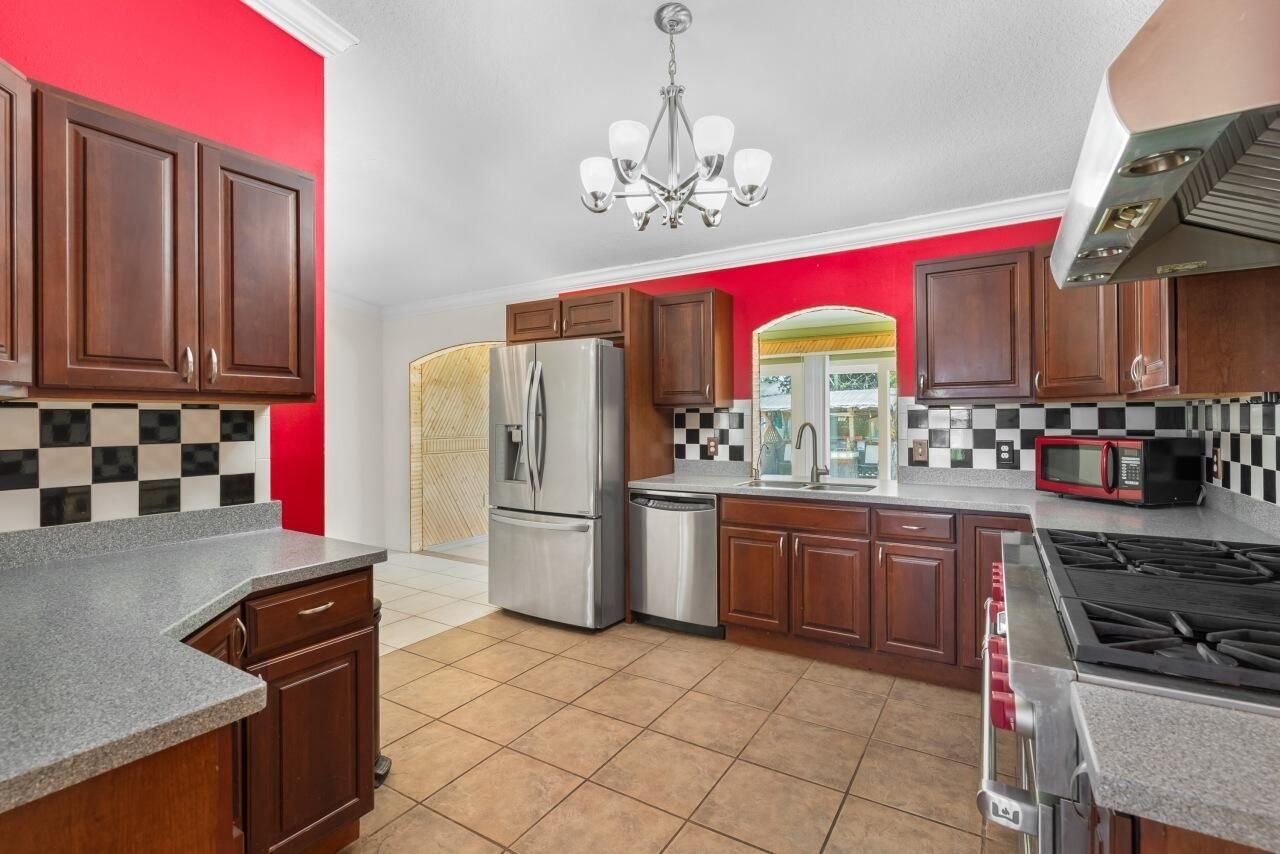 1636 NE Darlich Avenue, Jensen Beach, FL 34957 Photo