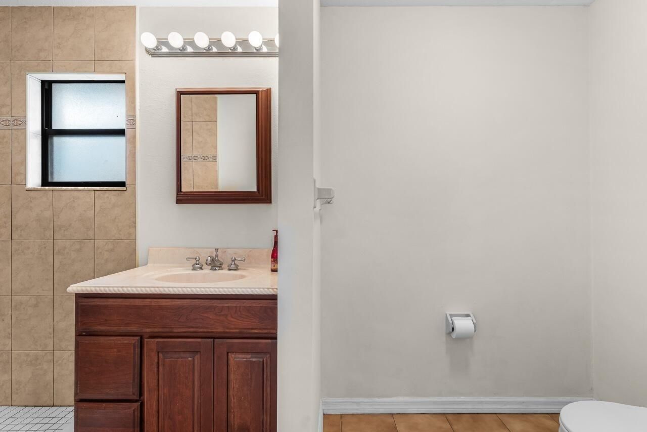 1636 NE Darlich Avenue, Jensen Beach, FL 34957 Photo