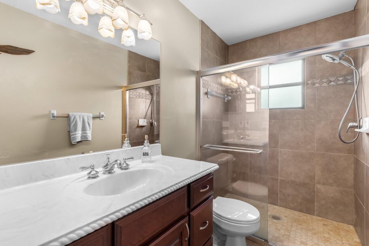 1636 NE Darlich Avenue, Jensen Beach, FL 34957 Photo
