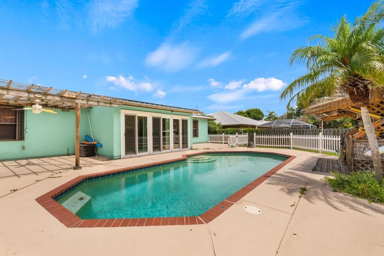 1636 NE Darlich Avenue, Jensen Beach, FL 34957 Photo