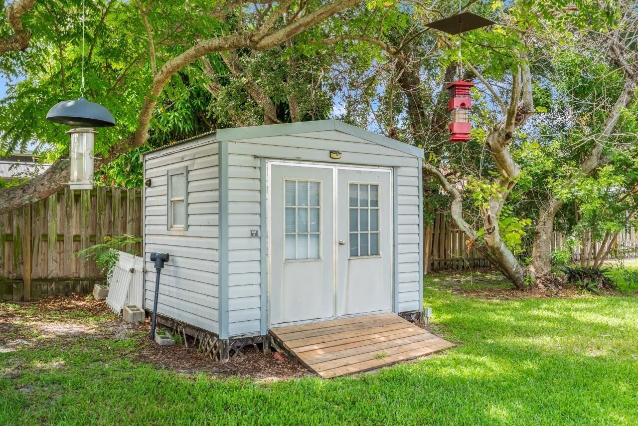 1636 NE Darlich Avenue, Jensen Beach, FL 34957 Photo
