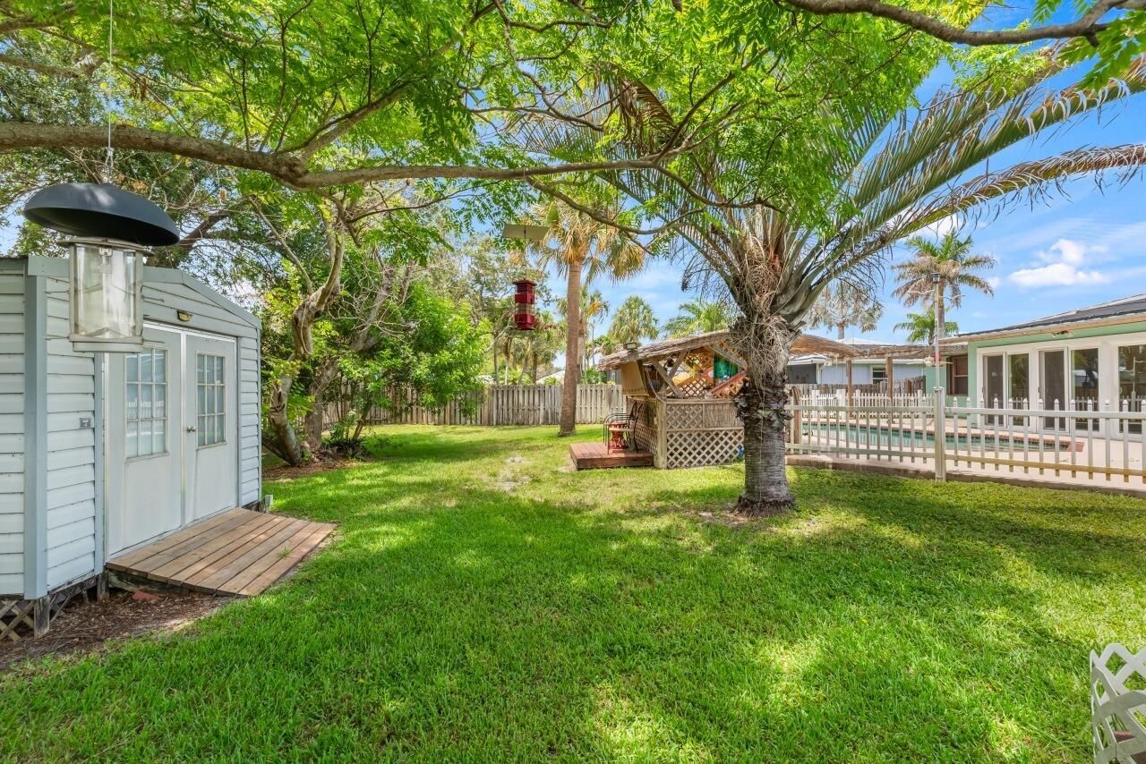 1636 NE Darlich Avenue, Jensen Beach, FL 34957 Photo
