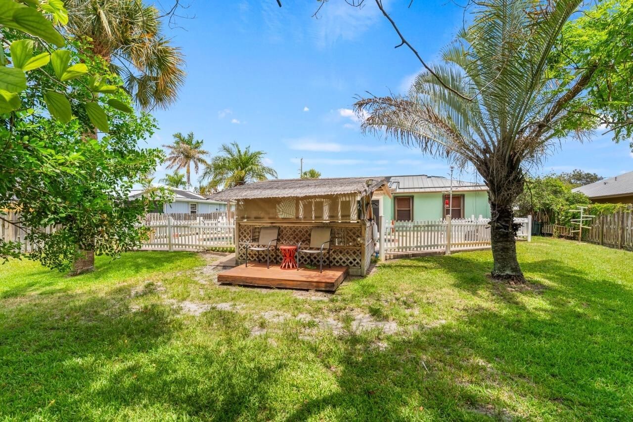 1636 NE Darlich Avenue, Jensen Beach, FL 34957 Photo