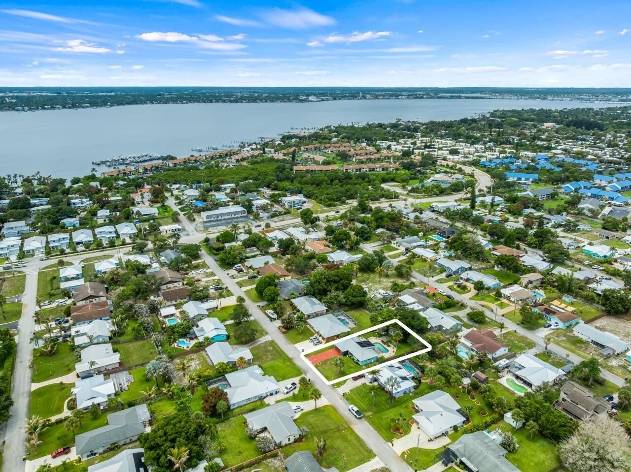 1636 NE Darlich Avenue, Jensen Beach, FL 34957 Photo