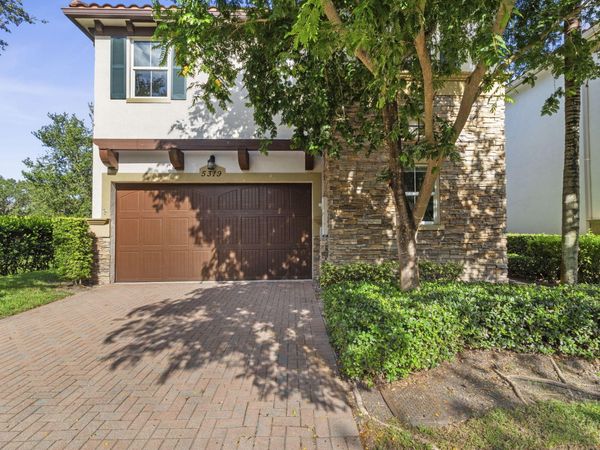 5319 Falcon Trail, Davie, FL 33314