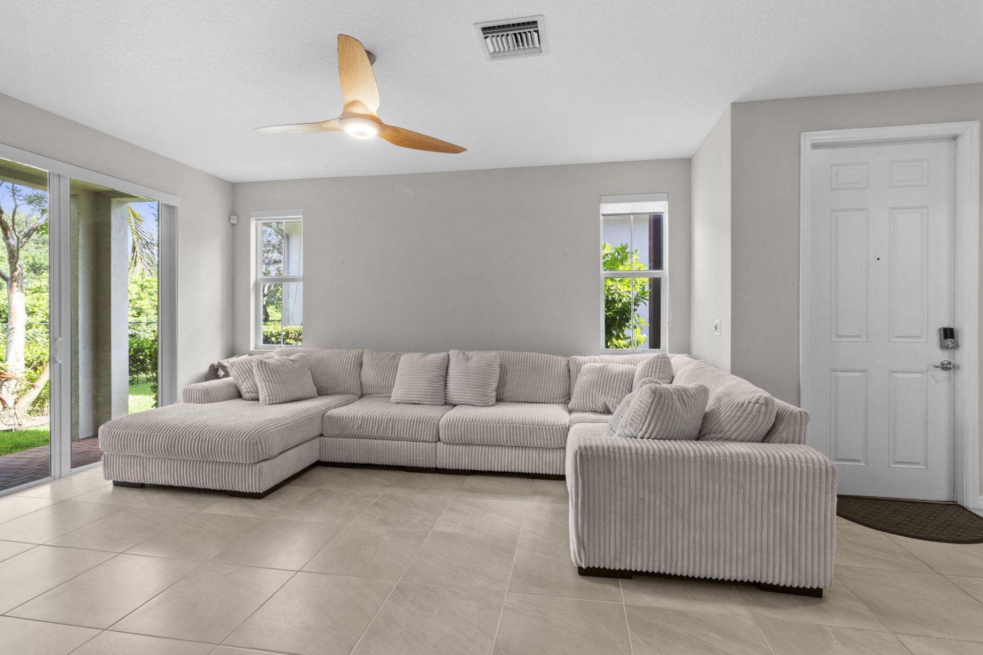 5319 Falcon Trail, Davie, FL 33314 Photo