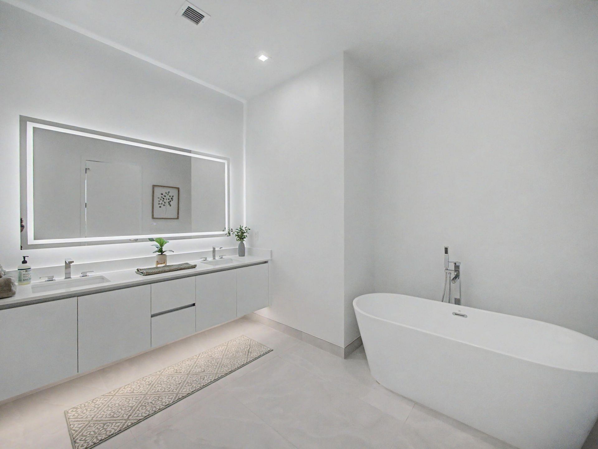 220 Lake Shore Drive, Unit 621, Lake Park, FL 33403 Photo