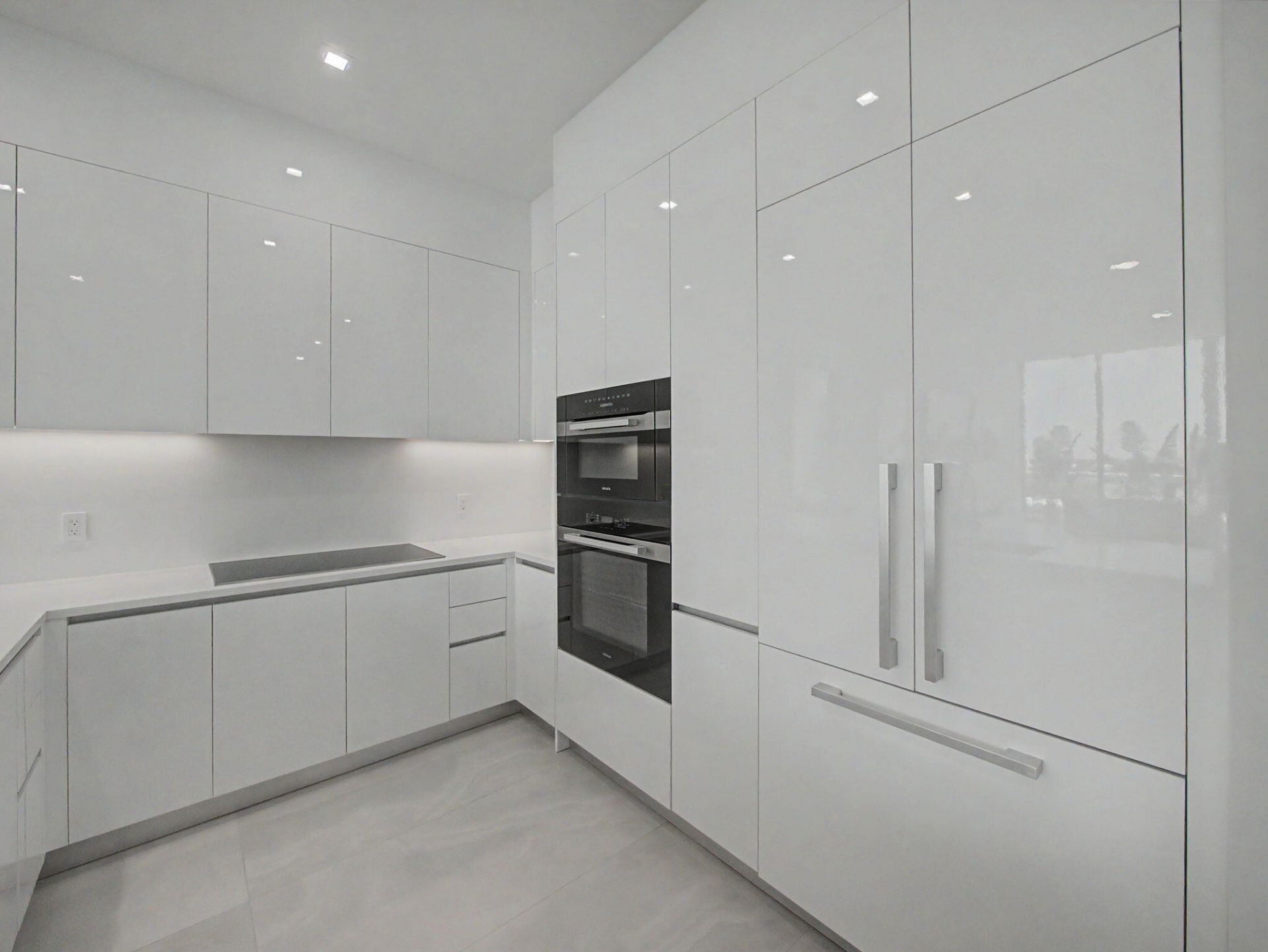 220 Lake Shore Drive, Unit 621, Lake Park, FL 33403 Photo