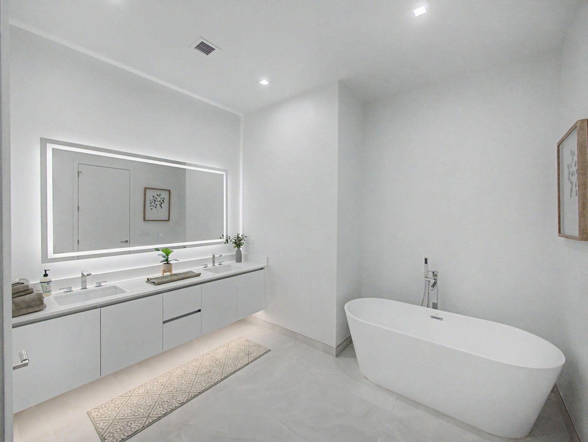 220 Lake Shore Drive, Unit 621, Lake Park, FL 33403 Photo