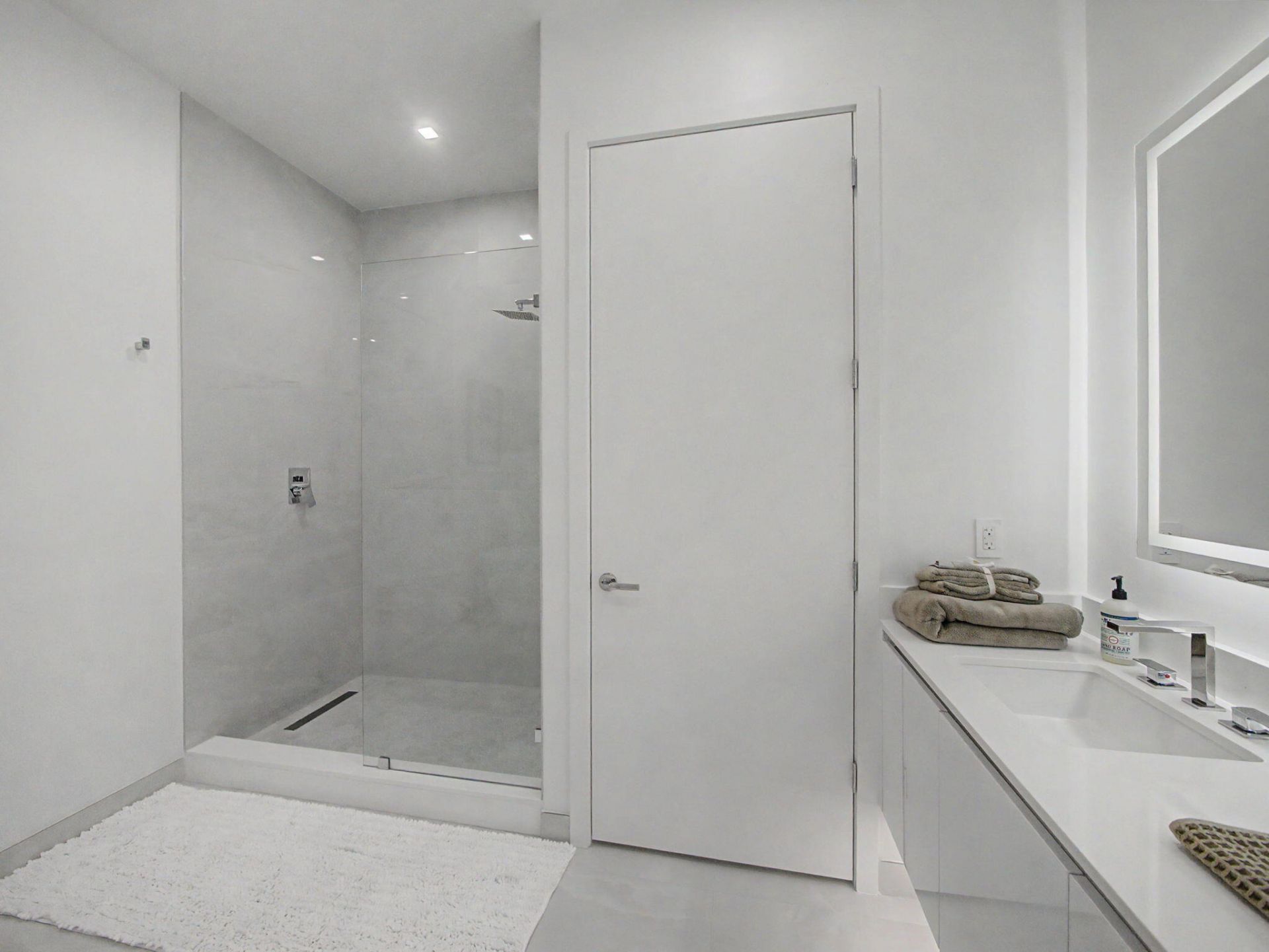220 Lake Shore Drive, Unit 621, Lake Park, FL 33403 Photo
