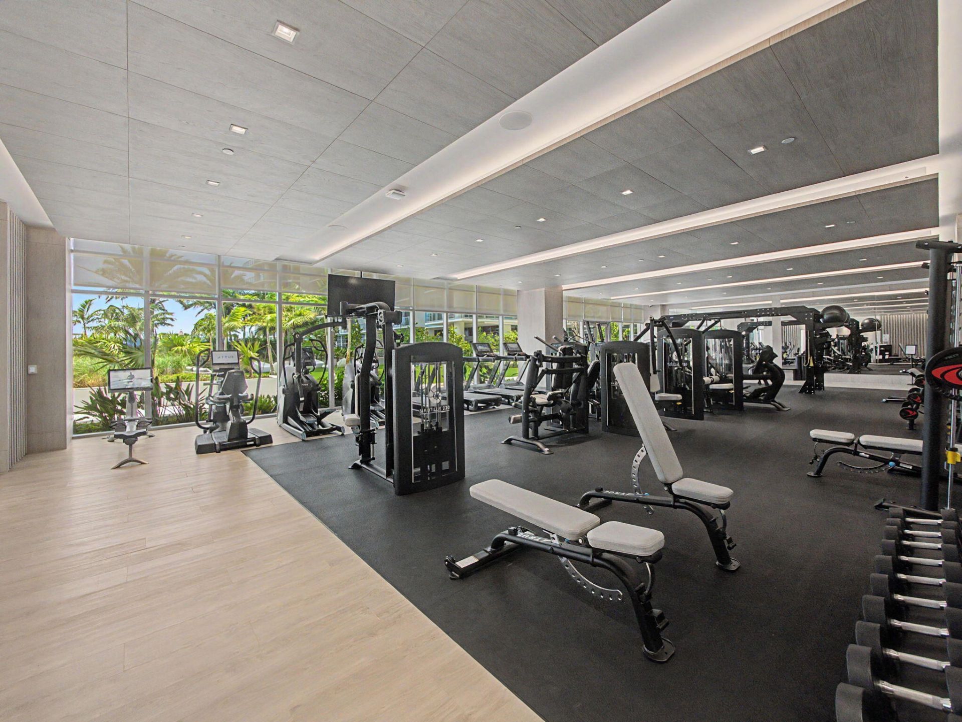 220 Lake Shore Drive, Unit 621, Lake Park, FL 33403 Photo