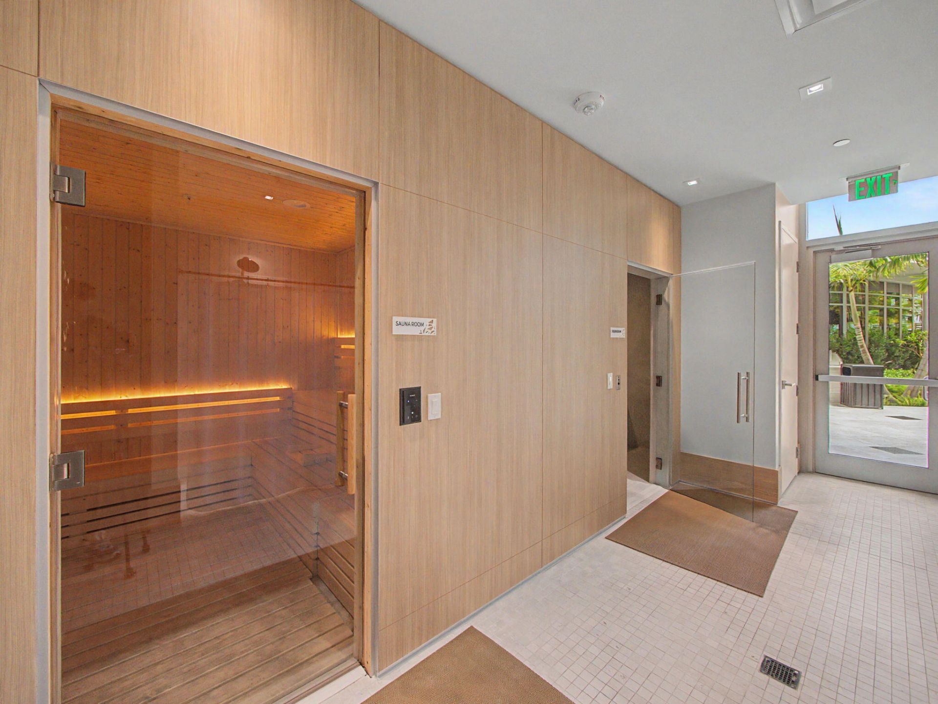 220 Lake Shore Drive, Unit 621, Lake Park, FL 33403 Photo