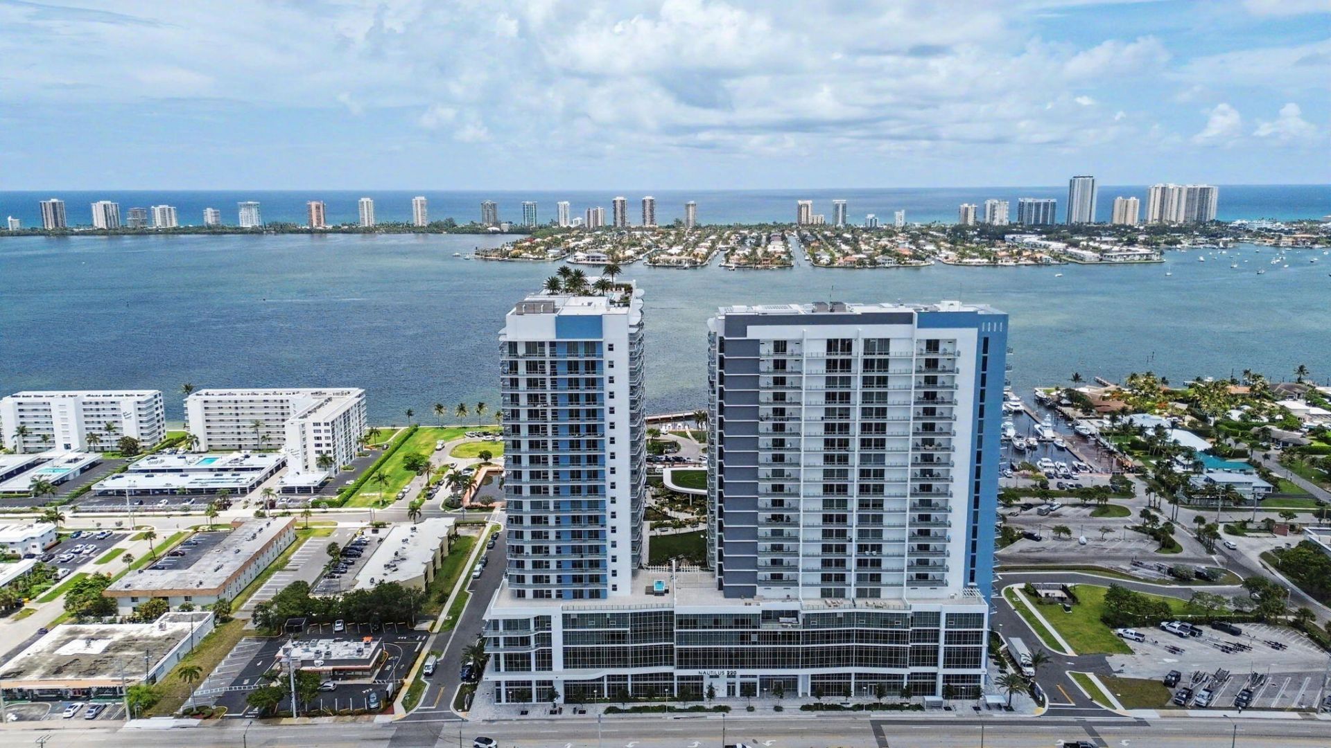 220 Lake Shore Drive, Unit 621, Lake Park, FL 33403 Photo