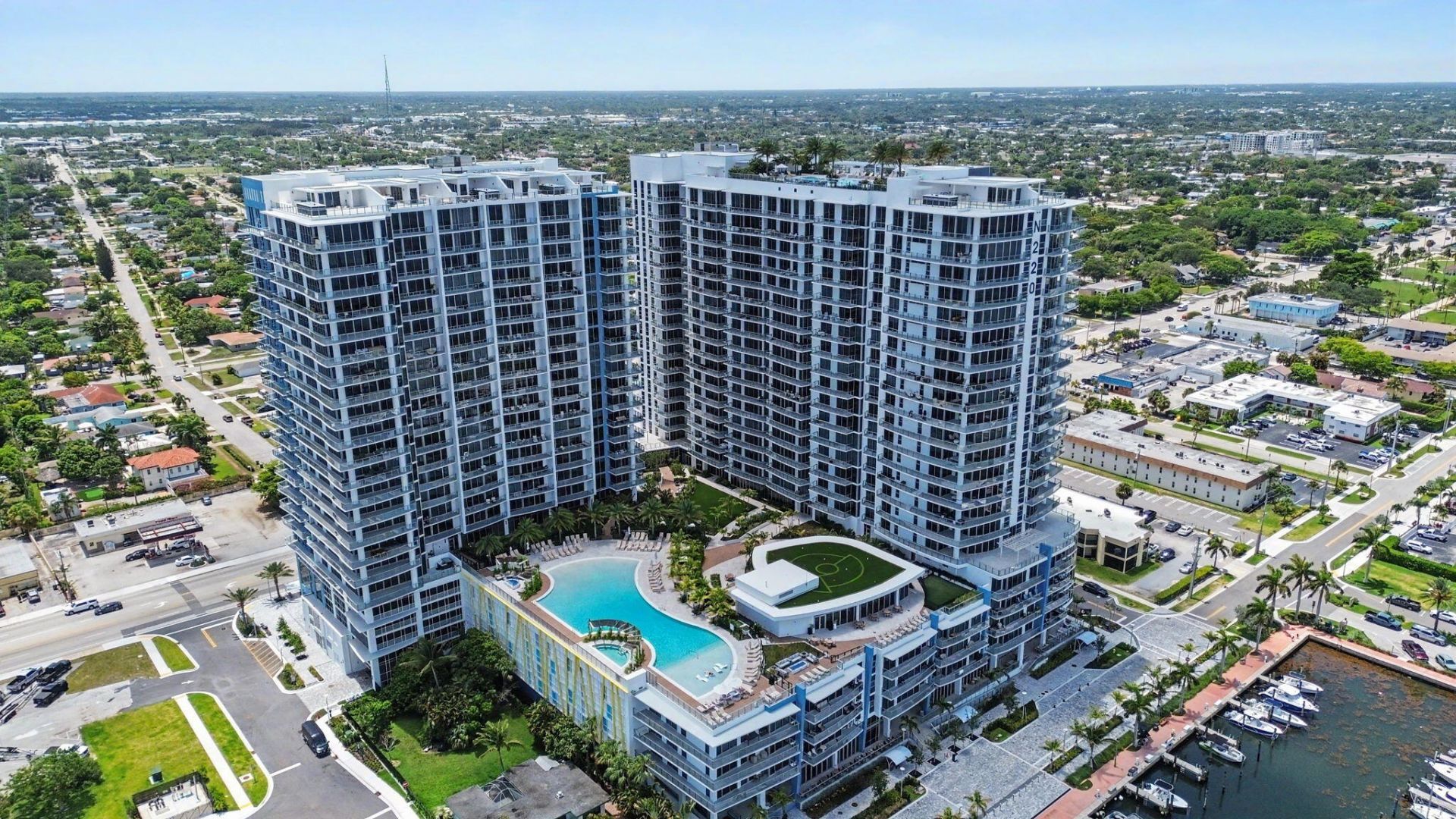220 Lake Shore Drive, Unit 621, Lake Park, FL 33403 Photo