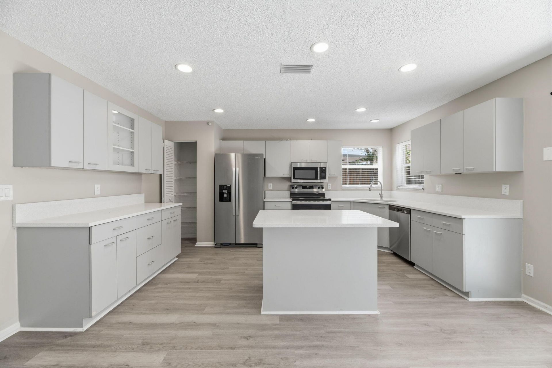 5477 NW 44th Way, Coconut Creek, FL 33073 Photo