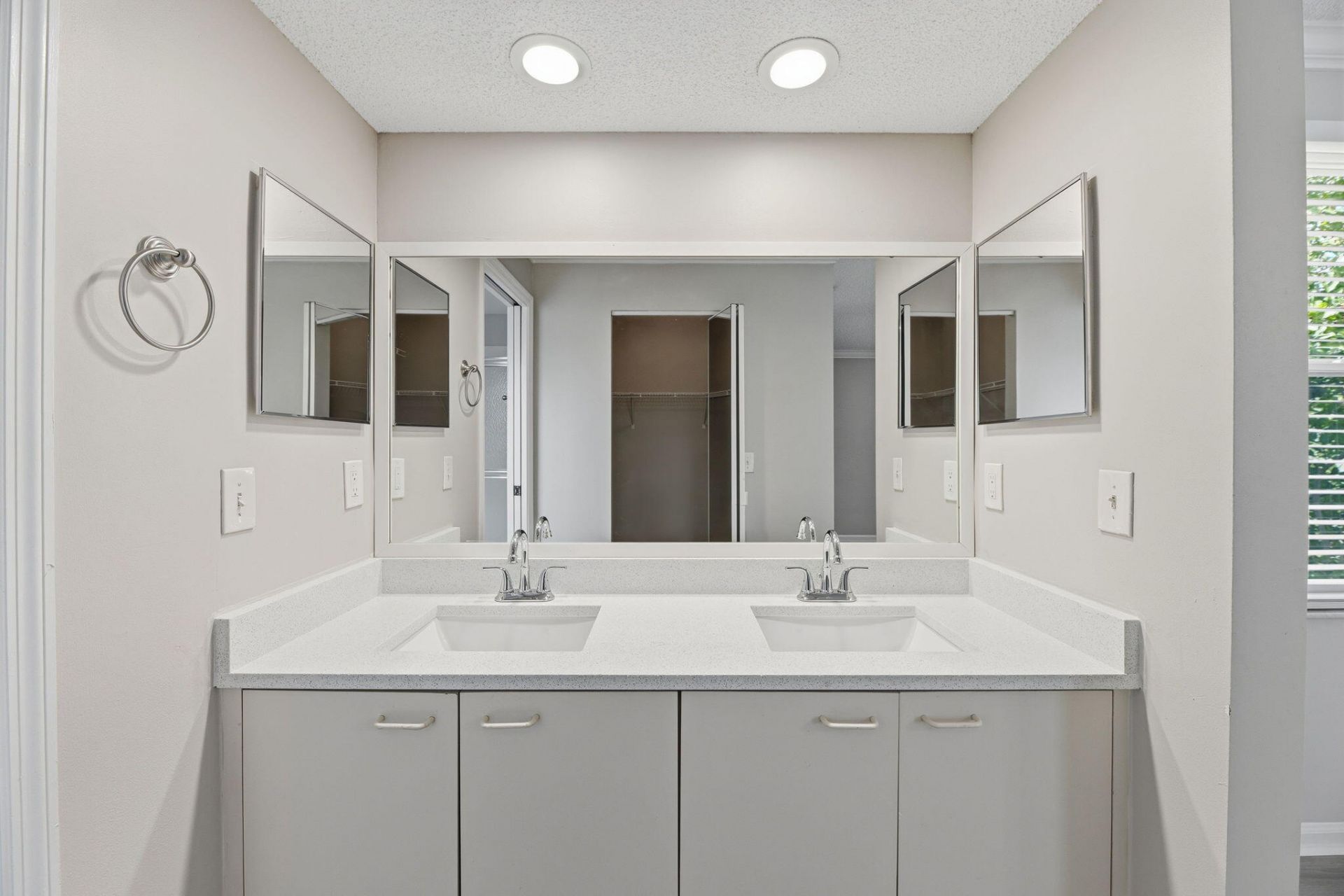 5477 NW 44th Way, Coconut Creek, FL 33073 Photo