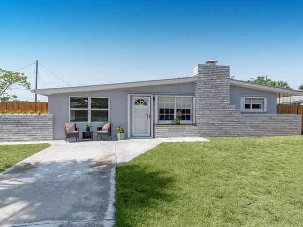 1036 NE Terrace Way, Jensen Beach, FL 34957