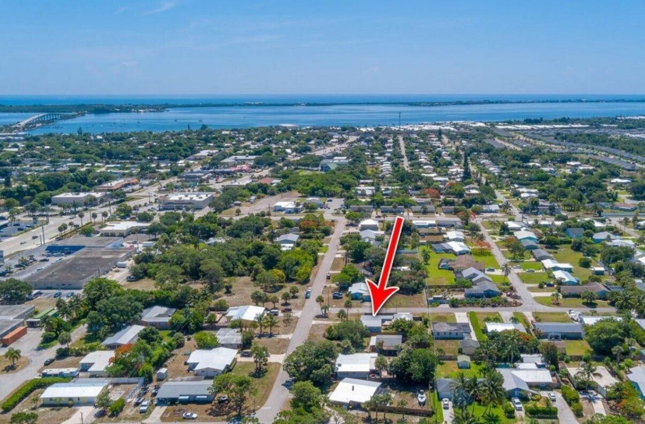 1036 NE Terrace Way, Jensen Beach, FL 34957 Photo