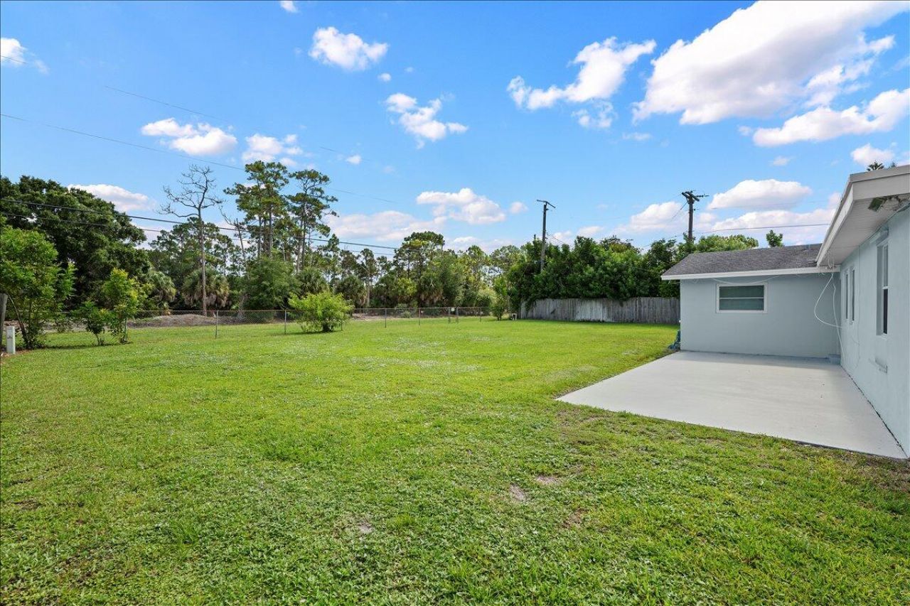 7423 Oakmont Drive, Greenacres, FL 33467 Photo