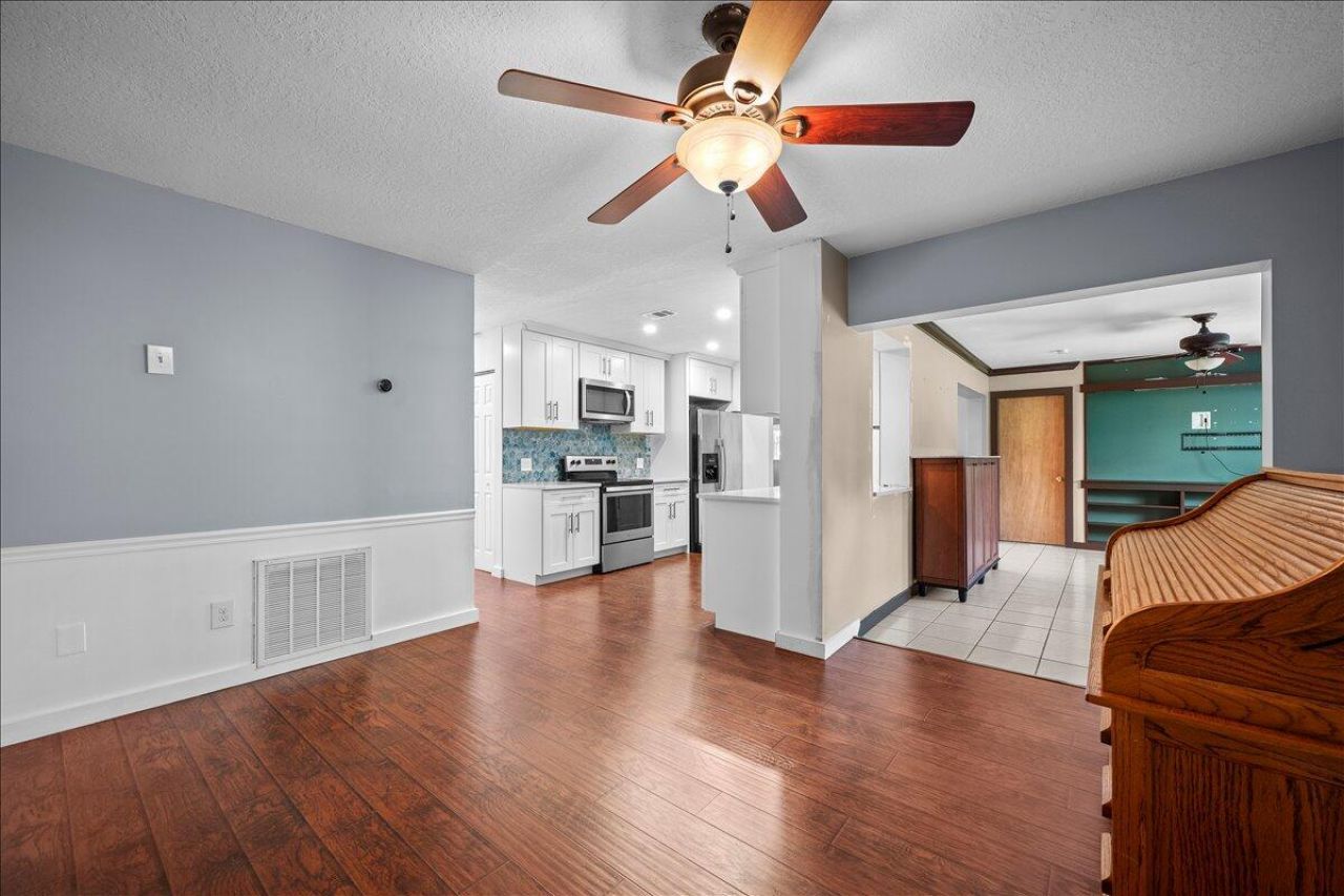 7423 Oakmont Drive, Greenacres, FL 33467 Photo