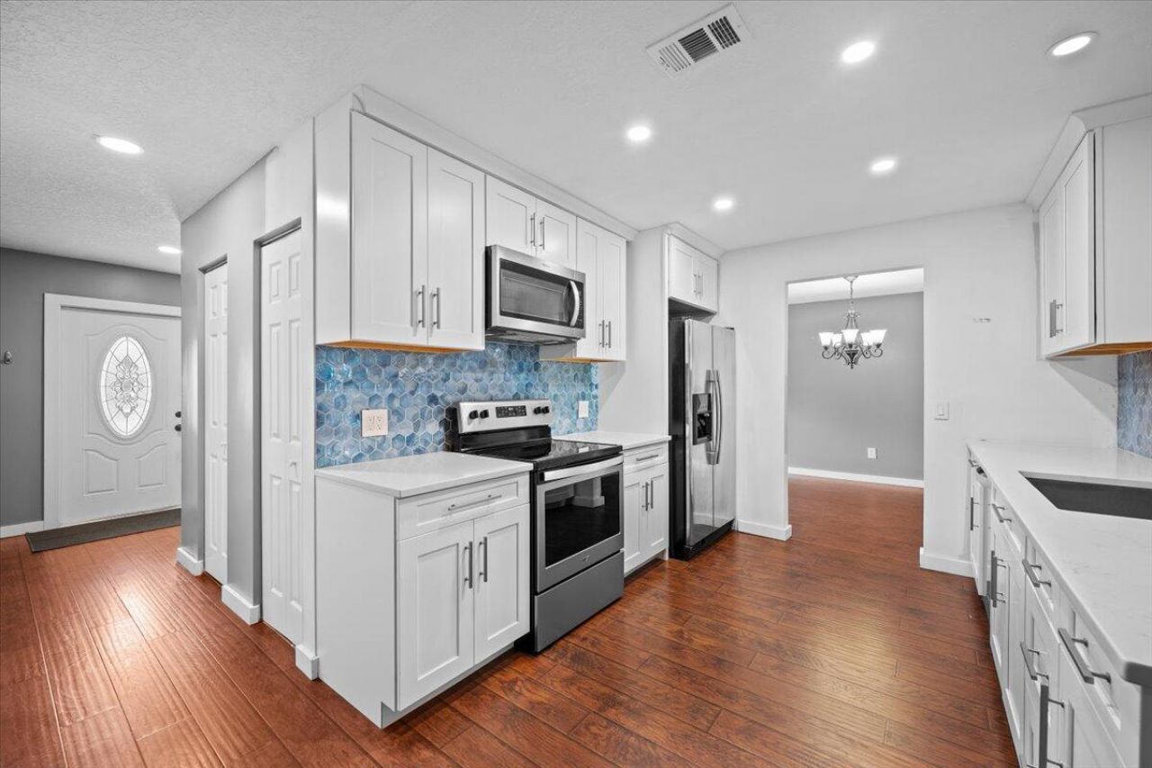 7423 Oakmont Drive, Greenacres, FL 33467 Photo