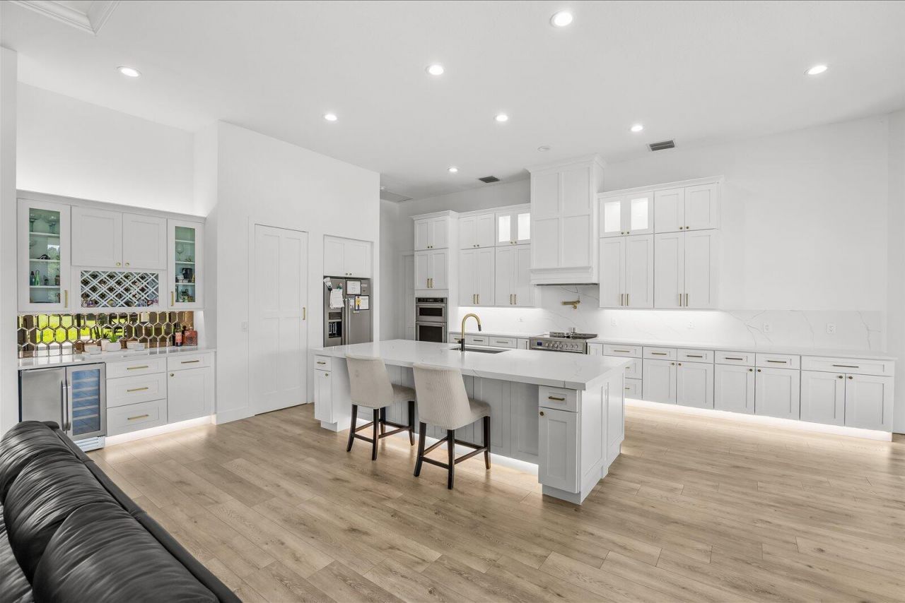 896 SW Squire Johns Lane, Palm City, FL 34990 Photo