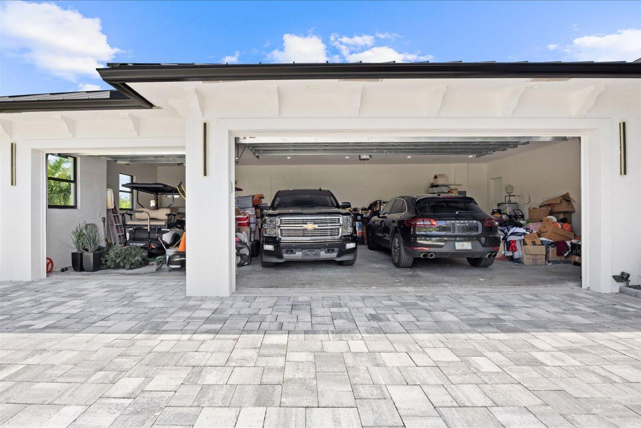 896 SW Squire Johns Lane, Palm City, FL 34990 Photo