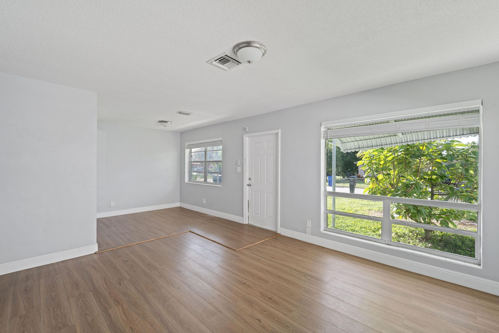 2317 NW 6th Place, Fort Lauderdale, FL 33311 Photo