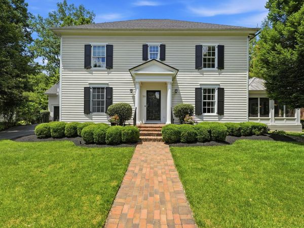 7273 Berkley Square S, New Albany, OH 43054