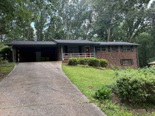 5835 S Bear Drive, Douglasville, GA 30135