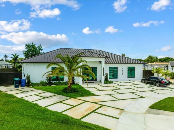 9630 SW 10th Ter , Miami, FL 33174