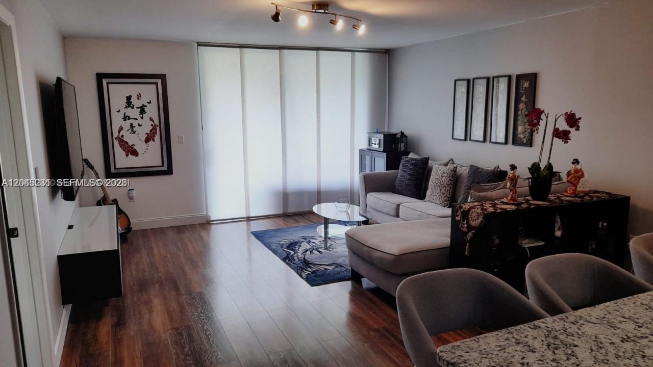 5530 NW 44th St, Unit 408C, Lauderhill, FL 33319 Photo