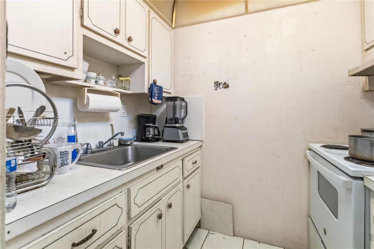 1790 79th St Cswy , Unit B303, North Bay Village, FL 33141 Photo