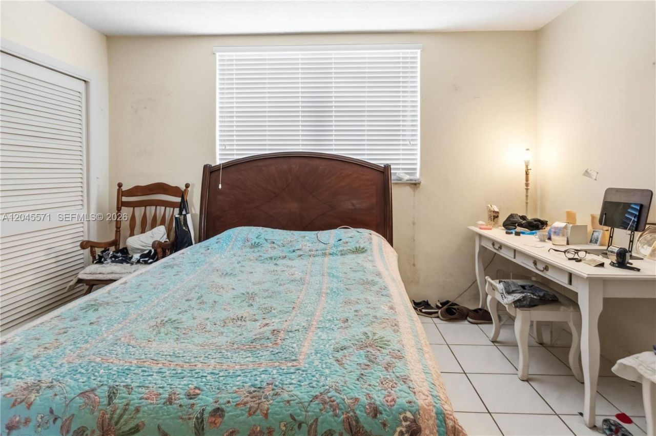 1790 79th St Cswy , Unit B303, North Bay Village, FL 33141 Photo