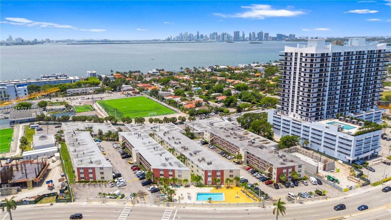 1790 79th St Cswy , Unit B303, North Bay Village, FL 33141 Photo
