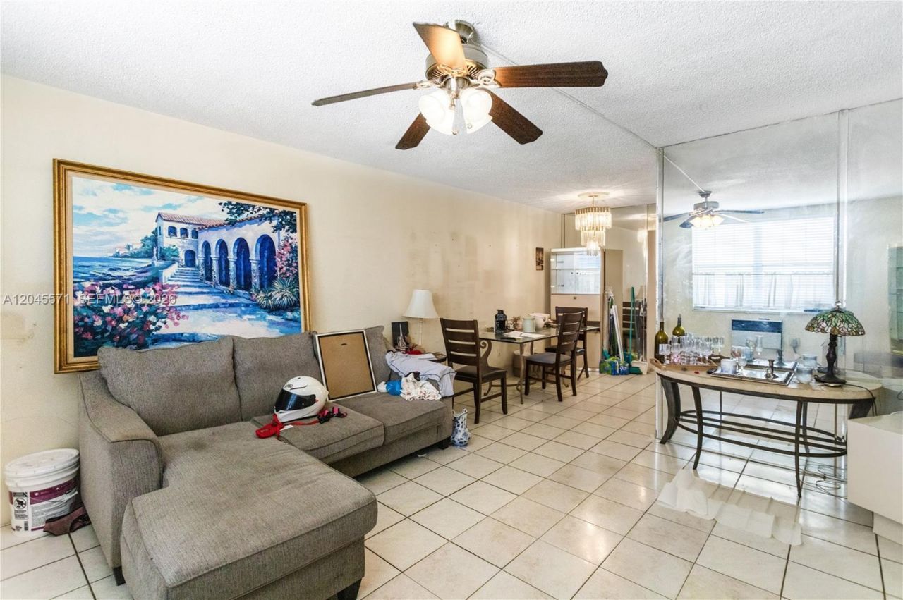 1790 79th St Cswy , Unit B303, North Bay Village, FL 33141 Photo