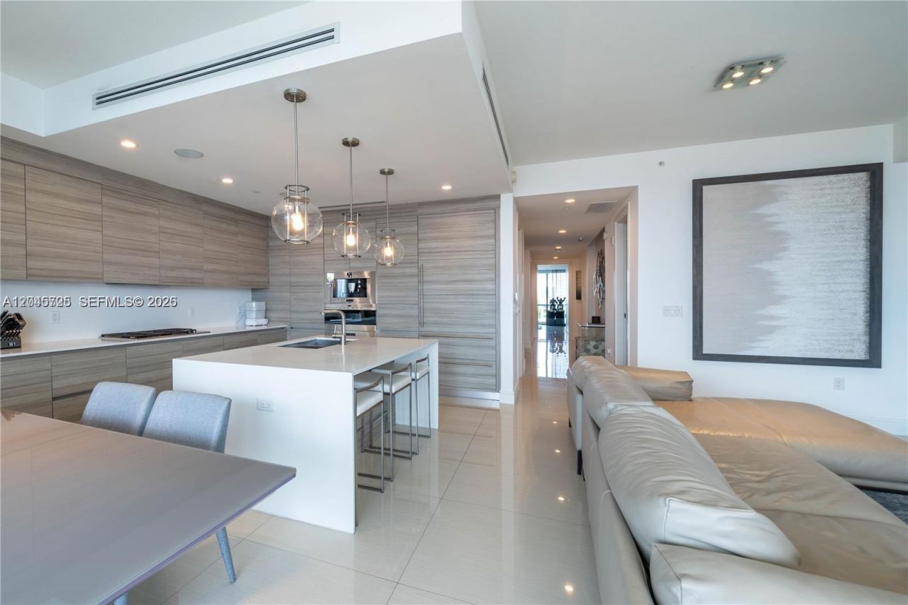 3250 NE 188th St , Unit 606, Aventura, FL 33180 Photo