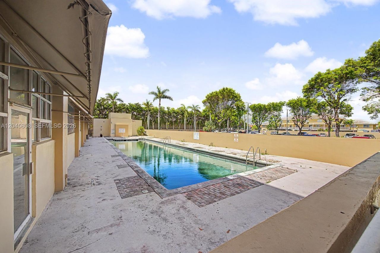 Please Call For Address, Unit 344, Hialeah, FL 33016 Photo