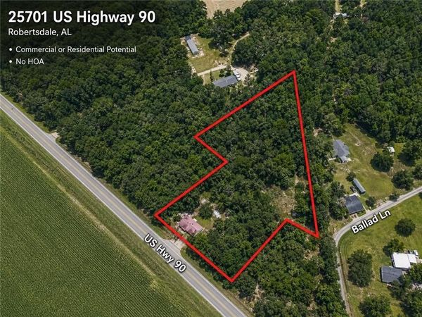 25701 Highway 90 , Robertsdale, AL 36567